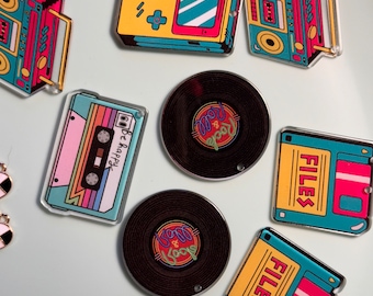 Retro Icon cup charms