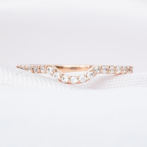 Moissanite Curved Wedding Band Stacking Band For Women 925 Sterling Silver Bridal Anniversary Gift Delicate Minimalist U Crown Dainty Band
