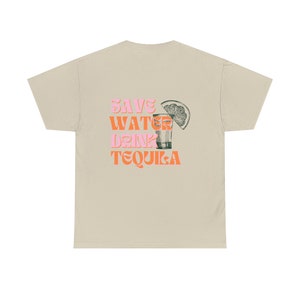 Risparmia acqua bere tequila camicia, t-shirt tequila, camicia happy hour, addio al nubilato bomboniere, t-shirt alcolica, t-shirt preppy, camicie da festa immagine 9