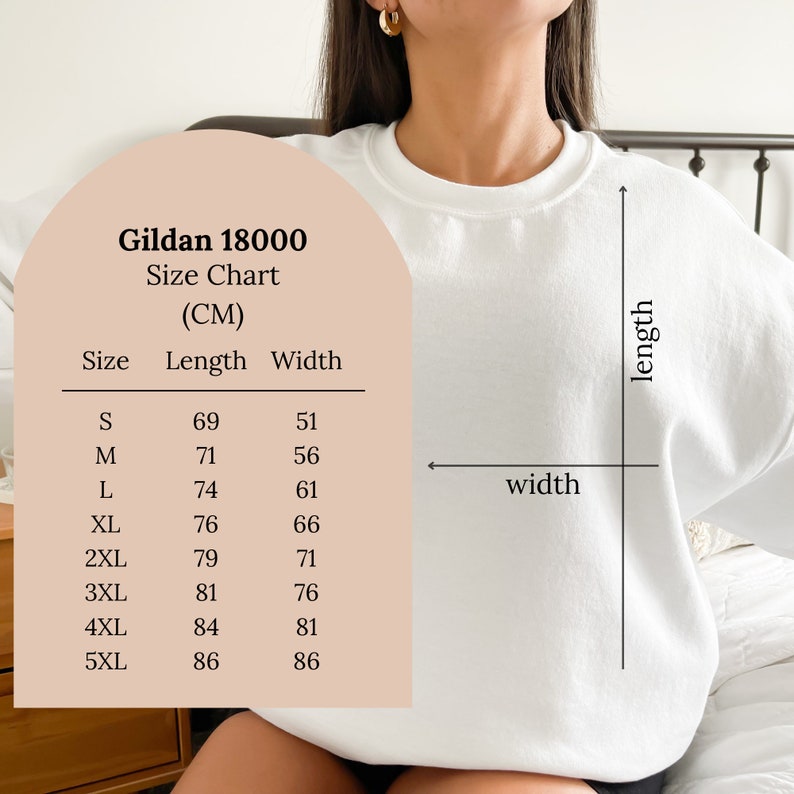 Puede incluir: Tabla de tallas para sudaderas Gildan 18000 en cent&iacute;metros. La tabla muestra las medidas de longitud y ancho para las tallas S a 5XL.