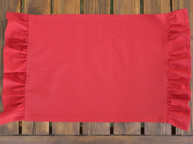 Infinite Red Boho Placemat, 1pc