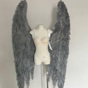 Folded Gray Angel Wings Costume For Photography Photoshoot Cosplay Model Festival Nightclub Decoration Party Real Feathers Wings Costume