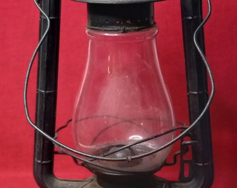 Vintage Dietz #2 Blizzard Kerosene Lantern