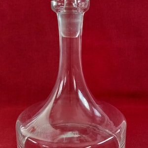 Vintage 11.5&quot; Glass Decanter With Glass Stopper