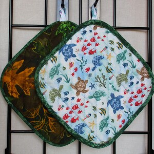 Sea Turtles, Fish & Seaweed Potholders: quilted insulated homemade machine-washable machine-dryable blue green tan