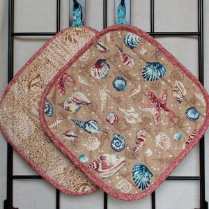 Seashells Starfish Potholders: Quilted Insulated homemade tan white blue rust pink teal machine-washable machine-dryable