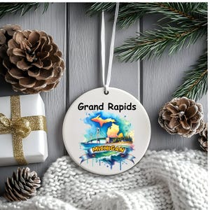 Michigan State Ornament-Michigan Travel Souvenir-Michigan Christmas Ornament-Home State gift-Personalized Michigan State Ornament-Michigan