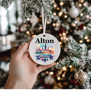 Personalized Illinois State Ornament: Custom Travel Souvenir