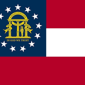 Puede incluir: La bandera del estado de Georgia, con un campo azul con un sello dorado y 13 estrellas blancas, una banda horizontal blanca y un campo rojo.