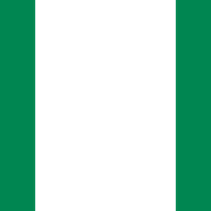 Puede incluir: La bandera de Nigeria presenta tres franjas verticales: verde, blanca y verde. Las franjas verdes son de un verde vibrante, mientras que la franja blanca es de un blanco nítido.