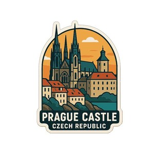 Puede incluir: Una pegatina con una ilustración del Castillo de Praga con un fondo de puesta de sol. El castillo tiene múltiples agujas y torres, con edificios con tejados rojos debajo. Se muestra el texto "PRAGUE CASTLE" y "CZECH REPUBLIC".