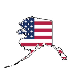 Peut inclure: Une silhouette de l'état d'Alaska remplie des couleurs du drapeau américain. Les étoiles sont bleues, les bandes sont rouges et blanches.