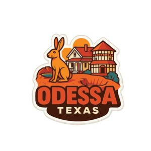 Może przedstawiać: Naklejka z kreskówkową ilustracją Odessy w Teksasie. Projekt zawiera pomarańczowego królika, dom i tekst "ODESSA TEXAS" w brązowo-pomarańczowej kolorystyce.
