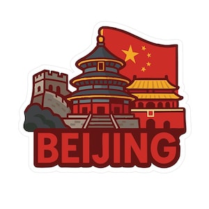 Può includere: Un adesivo con monumenti iconici di Pechino, tra cui il Tempio del Cielo, una sezione della Grande Muraglia e un edificio tradizionale cinese. Una bandiera rossa con stelle sventola sullo sfondo, con la parola "BEIJING" in grassetto.
