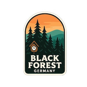 Könnte beinhalten: Ein Aufkleber mit einer malerischen Illustration des Schwarzwalds in Deutschland. Das Design umfasst Kiefern, eine Kuckucksuhr und einen Sonnenuntergang. Der Text "BLACK FOREST GERMANY" ist abgebildet.