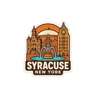 Puede incluir: Una pegatina con una ilustración estilizada de Syracuse, Nueva York. El diseño incluye una fuente, edificios y el texto "SYRACUSE NEW YORK" en marrón y blanco sobre un fondo naranja.