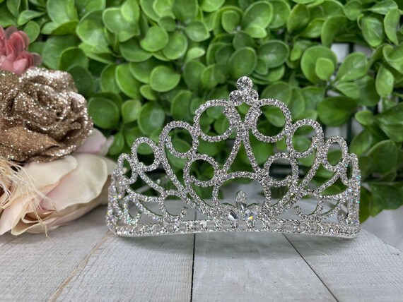Beautiful Silver Circle Tiara/ Bride/ Wedding/ Crown  display picture 1