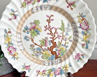 Royal Doulton Indian Tree Dinner Plates 10 1/2 Set Of 2