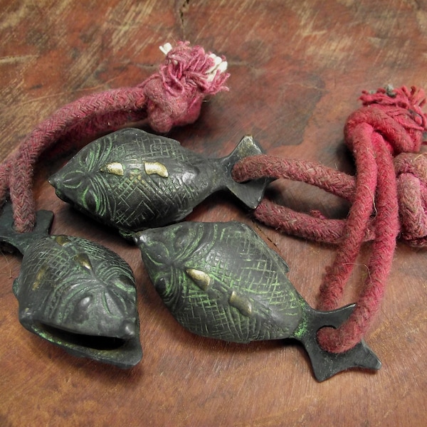 Indische Glocke Bronze gegossen Fisch Antik
