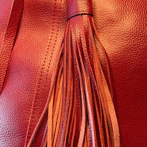 THE TOTE BAG