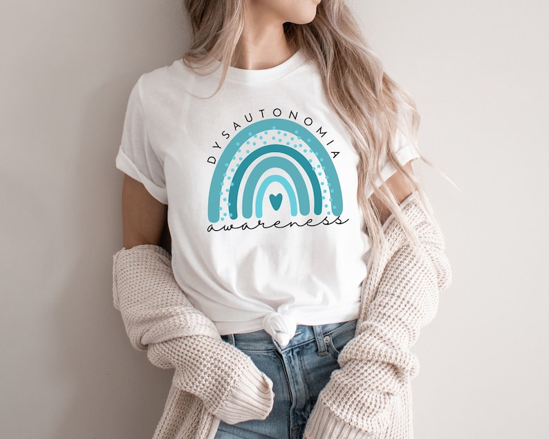 Camiseta de concientización sobre la disautonomía: Apoyo para el síndrome de taquicardia ortostática postural (POTS) con lazo arcoíris imagen 2