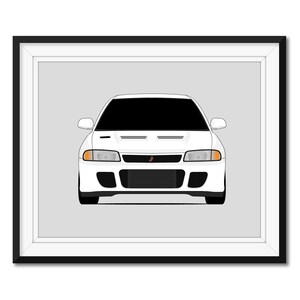Puede incluir: Un coche blanco Mitsubishi Lancer Evolution con una parrilla delantera y faros negros. El coche está de frente a la cámara.