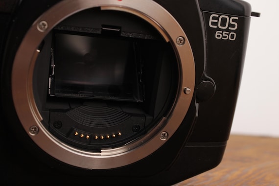 Canon EOS 650 35mm SLR Body - Etsy