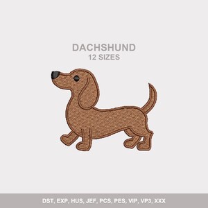 Op de afbeelding: Een bruin geborduurd teckel hond ontwerp met de tekst "DACHSHUND 12 MATEN". De hond loopt met zijn hoofd omhoog en staart gekromd. Het ontwerp is voor borduurwerk en bevat verschillende bestandsformaten.