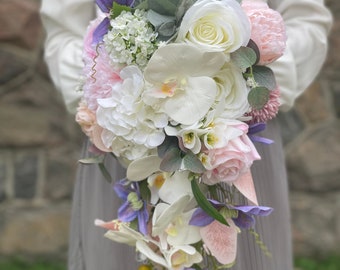 Bouquet da sposa con fiori di campo artificiali: bianco, blu, rosa e orchidea, bouquet da sposa primaverili ed estivi, fiori all'occhiello - Italia