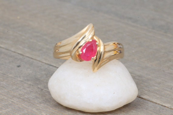 14k Gold Pear Cut Ruby Ring Size 6 1/2 - image 1