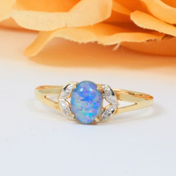 10k Solid Yellow Gold Oval Created Blue Opal Triplet & Diamond Ring Size 12