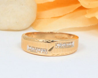14k Solid Gold Etched Pattern Diamond Band Size 10 - 10 1/4