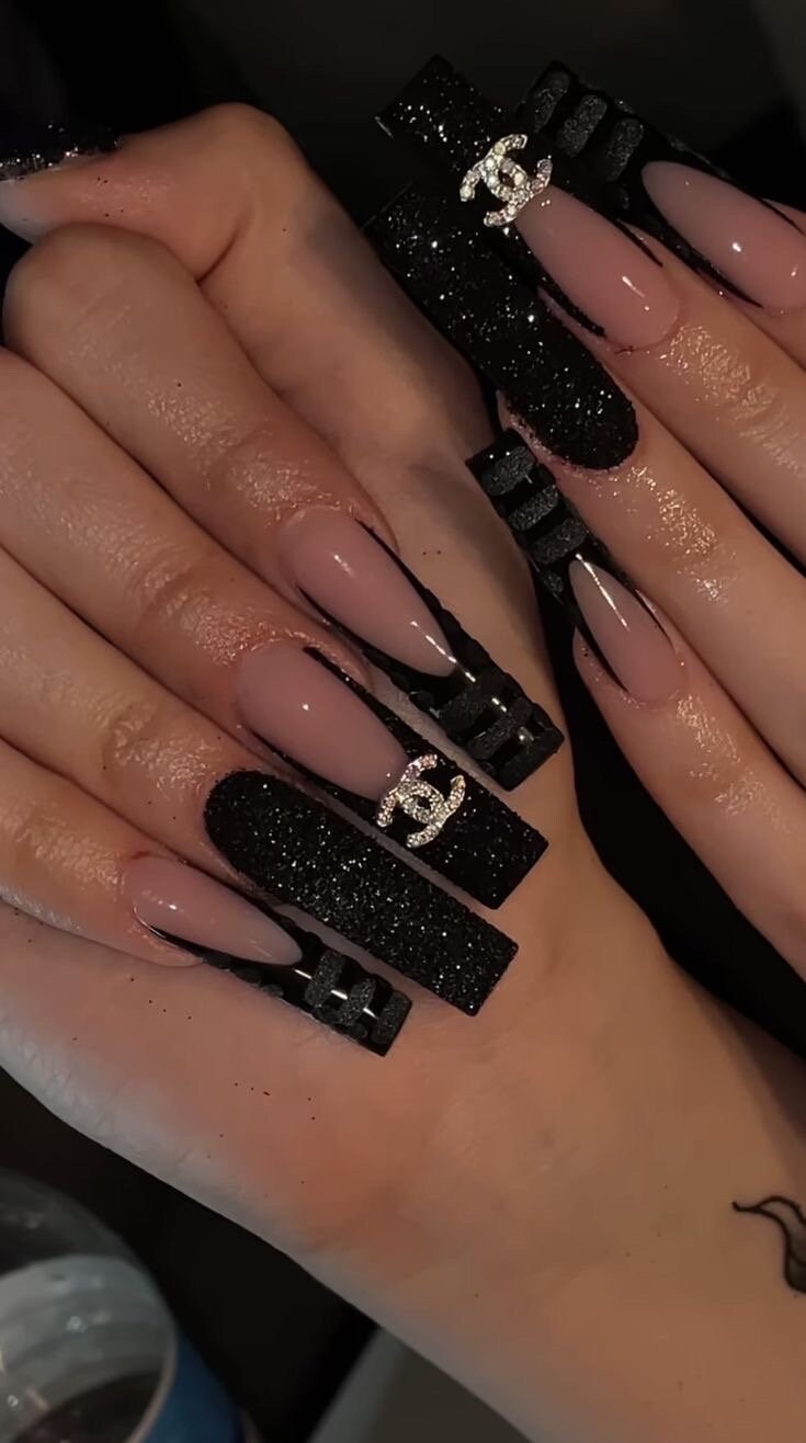 3D Glossy Extra Long Coffin Press on Nails, 24pcs Black Acrylic Nails Press  on,Stick on Nails,Fake Nails Medium Length with Glue,Full Cover False Nails  Artificial Nail Tips for Women Girls CJP1929