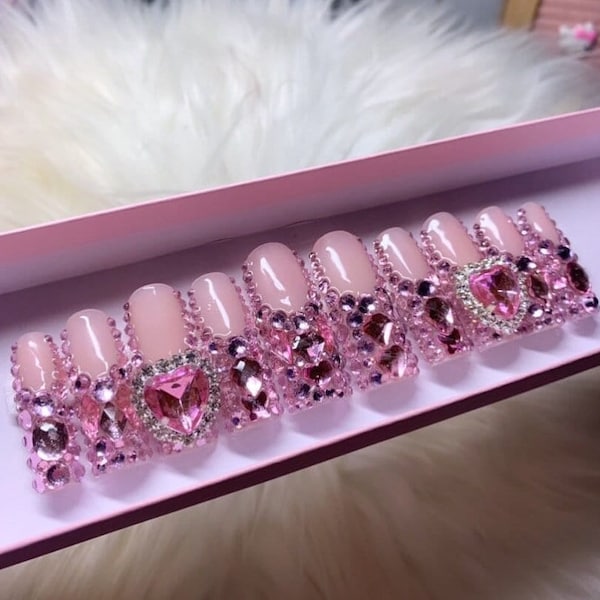 Frenchies luxueuses roses bling-bling | Ongles brillants avec strass French tip