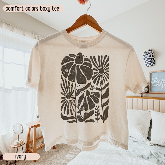 Comfort Colors® Boho Wildflowers Boxy Crop Top, Distressed Flowers Cropped Tee, Floral Graphic Shirt, Soft Goth Fairy Core, Pressed Flowers