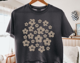 Comfort Colors® Boxy Crop Top Checkered Flowers Crop Tee Boho Floral Boxy Tee Gift For Mom Spring T Shirt Trendy Floral Cropped Tee