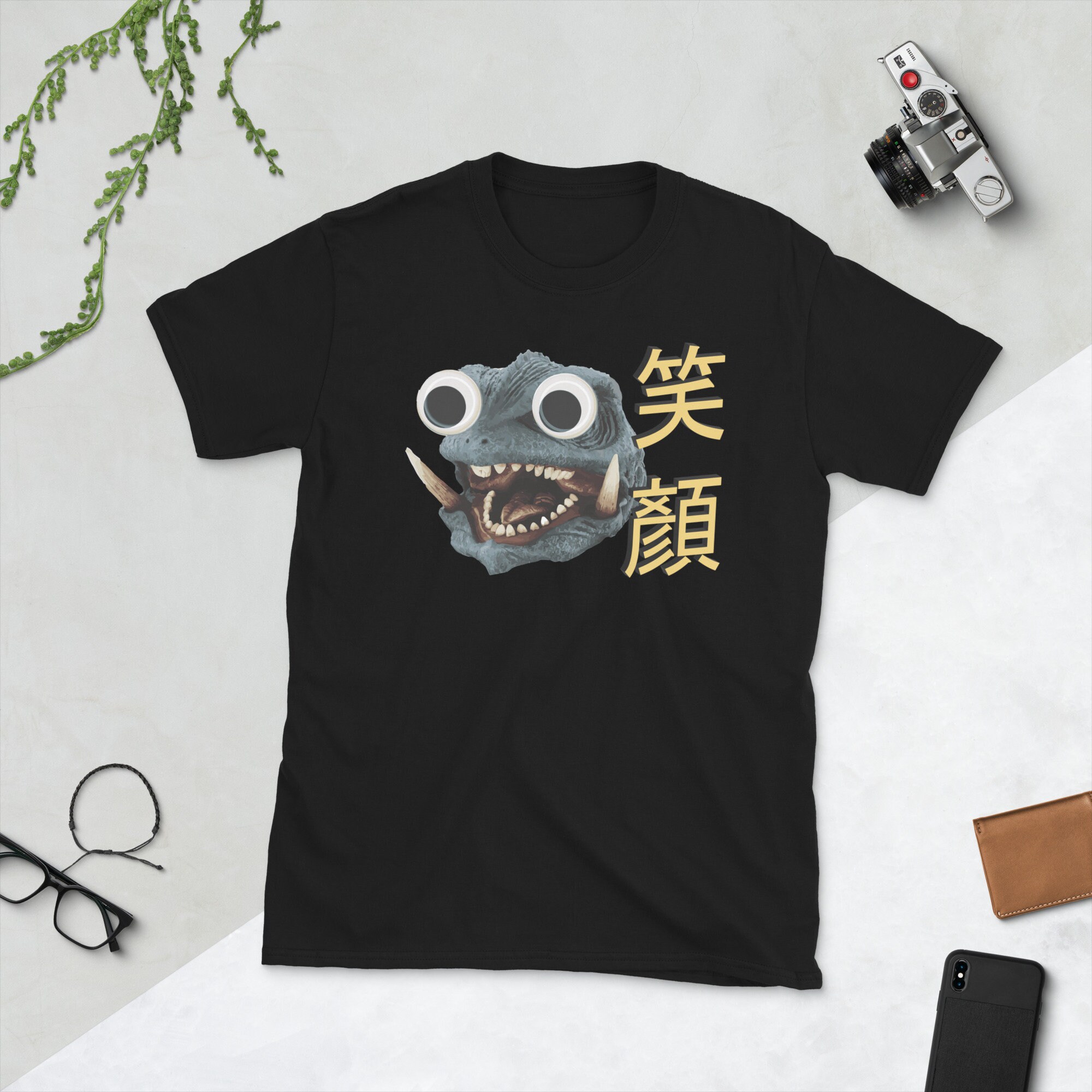 Discover Gamera - SMILE - Kaiju Monster Kurzrmeliges Unisex T-Shirt