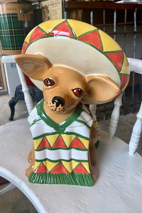 Chihuahua 2025 cookie jar