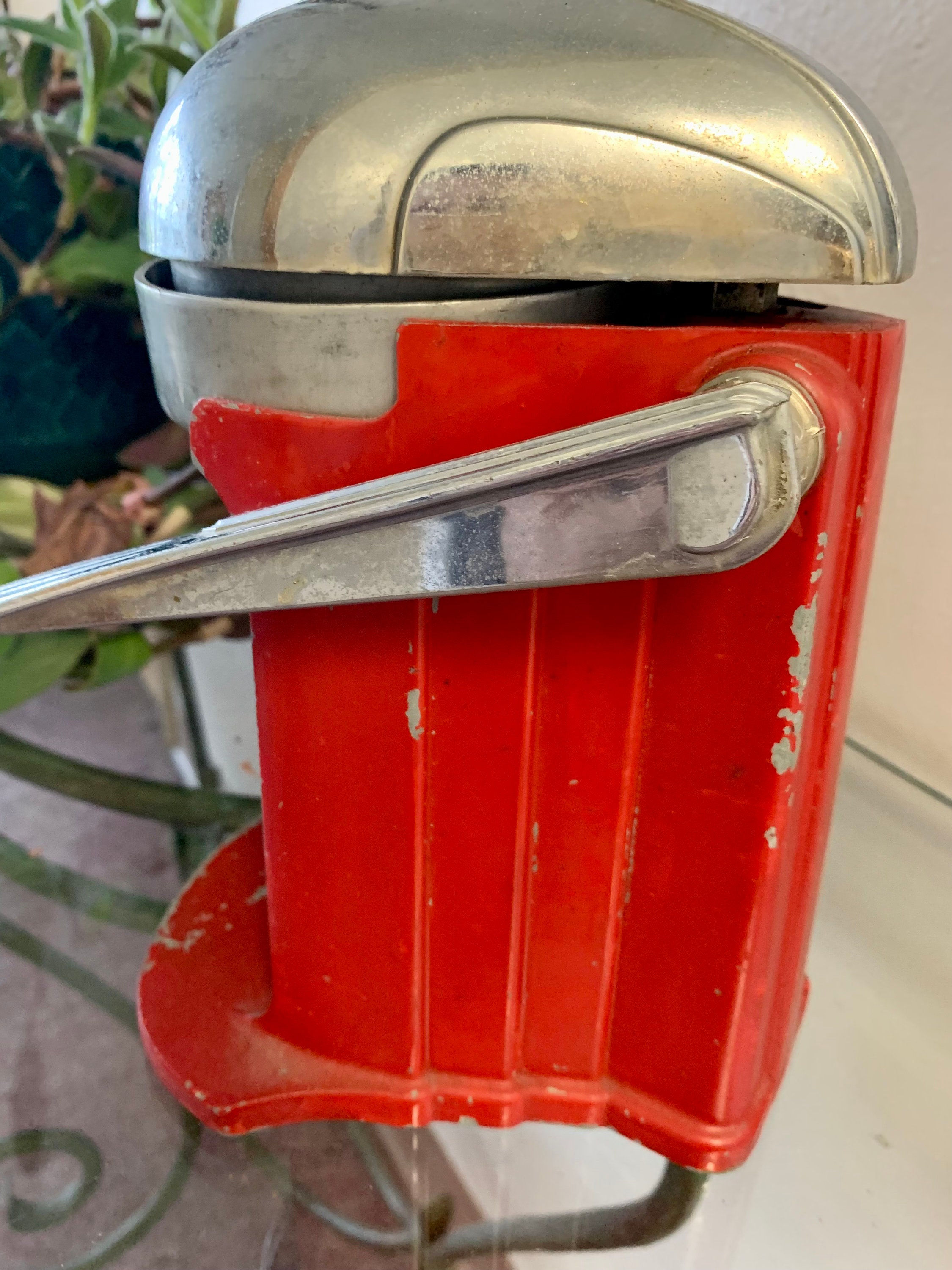 Working 1950s Juiceomat Juicer Red Chrome Functional Citrus Press Art