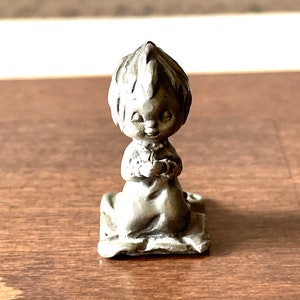 Vintage 1975 Hallmark Pewter Praying Girl Figurine: Miniature Collectible