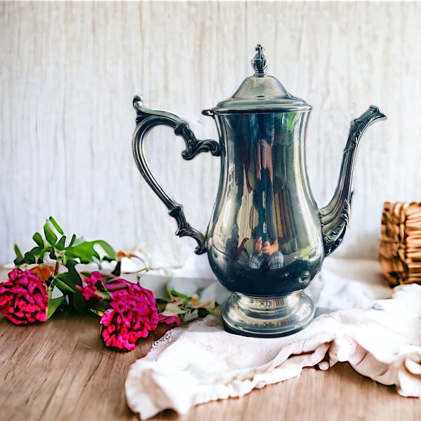 Silver Tea / Coffee Pot by Wm Rogers. Silver Plated Ornate Teapot. Vintage Large Silver Coffee Pot with Hinged Lid.