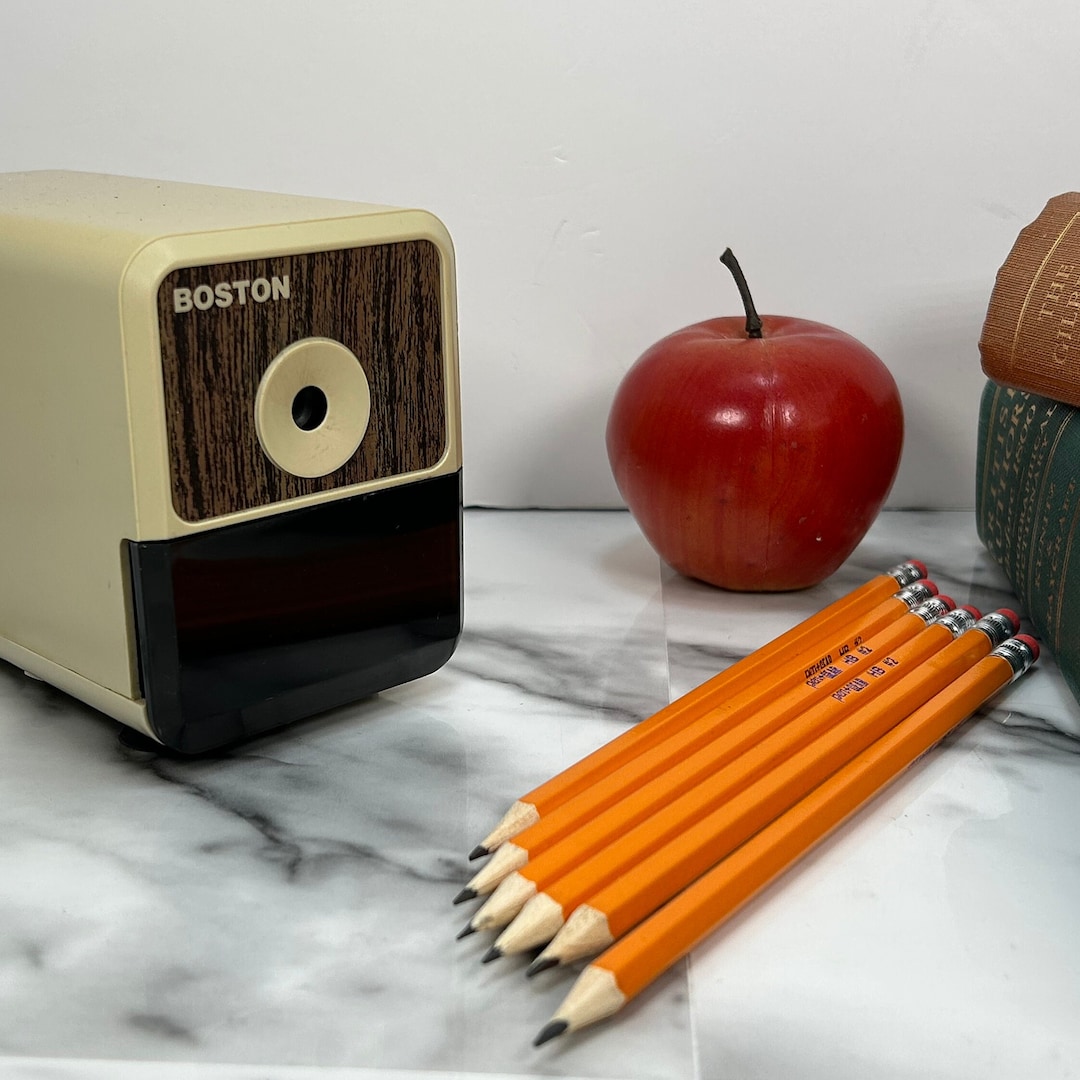 Vintage Boston Model 18 Electric Pencil Sharpener Great Movie Prop