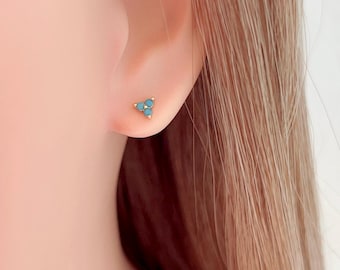 Orecchini a bottone in argento sterling - Orecchini a bottone con zirconi cubici - Orecchini minuscoli - Orecchini a bottone delicati - Orecchini a bottone minimali - Orecchini a bottone in argento - Orecchini delicati - Regalo per lei