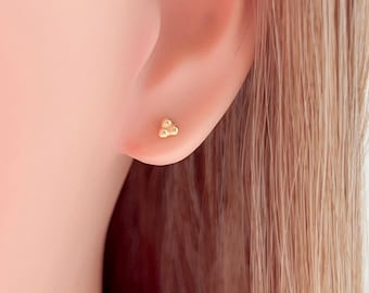 Orecchini a bottone in argento sterling - Orecchini a bottone con zirconi cubici - Orecchini minuscoli - Orecchini a bottone delicati - Orecchini a bottone minimali - Orecchini a bottone in oro - Orecchini a bottone in argento - Orecchini delicati - Regalo per lei