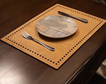 Mantel individual de madera de abedul / Decoración rústica para mesa de comedor (32 x 45 cm)