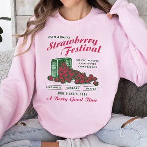 Retro Strawberry Festival Sweatshirt, Berry Good Strawberry Print Shirt, Retro Strawberry Shirt, Botanical Crewneck, Fruit Print Sweatshirt
