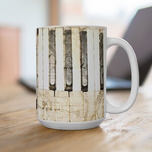Vintage Piano Keys Mug, Perfect Coffee Gift for Pianists & Music Teachers, Retro Piano Teacher Gift, Perfect Retro Vibe for Music Enthusiast