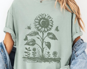Sunflower Shirt, Sunflower T-Shirt, Botanical Flower Shirt, Sunflower Tee, Floral Shirt, Garden Shirt, Cottagecore Shirt, Plant Lover Gift