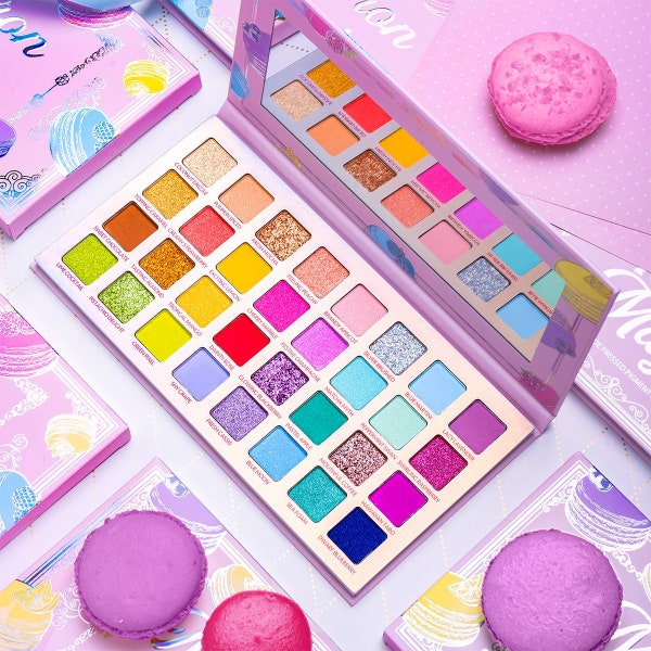 AMOR US Macaron Magic Palette 32 fards à paupières pressés pigmentés couleurs pastel