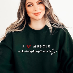 Eu amo Muscle Mommy SVG PNG PDF, Funny Mom Svg, Mom Life svg, Mom Svg, Dia das Mães Svg, Mom Shirt, Mom Mode Svg, Mom Svg, Girl Mom